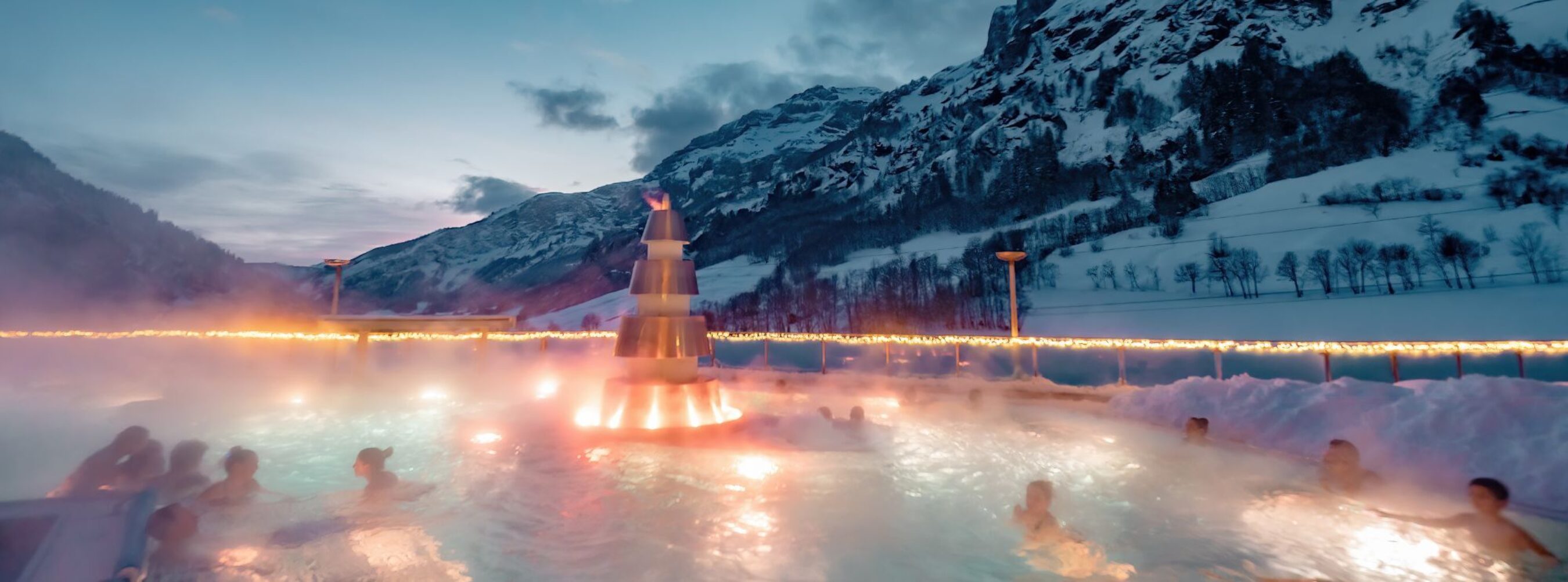 Leukerbad Wellness Spa Thermalbad Therme mit Winter