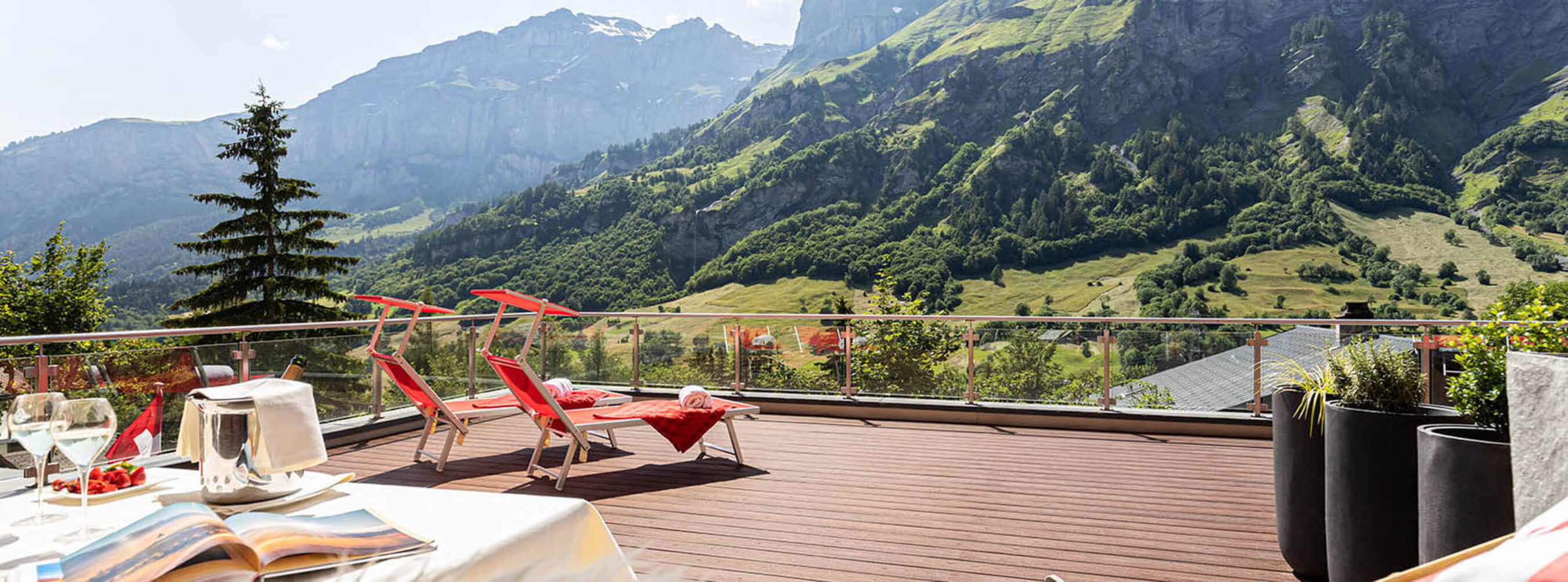 Superior Doppelzimmer Terrasse Hotel Waldhaus Leukerbad